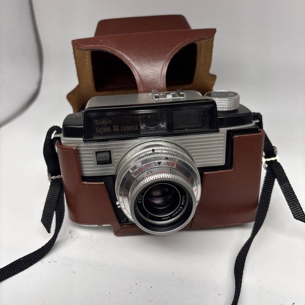 Vintage Kodak Signet 30 Film Camera with Brown Leather Field Case